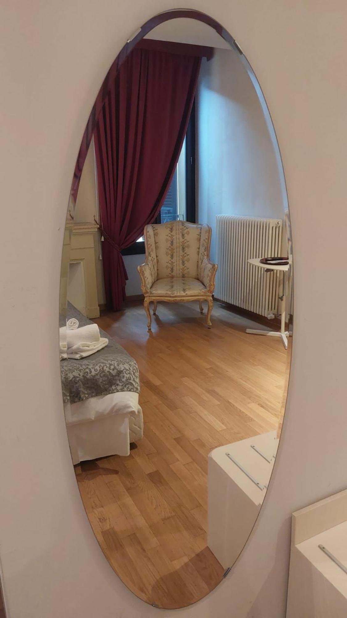 Honey Rooms 페라라 외부 사진