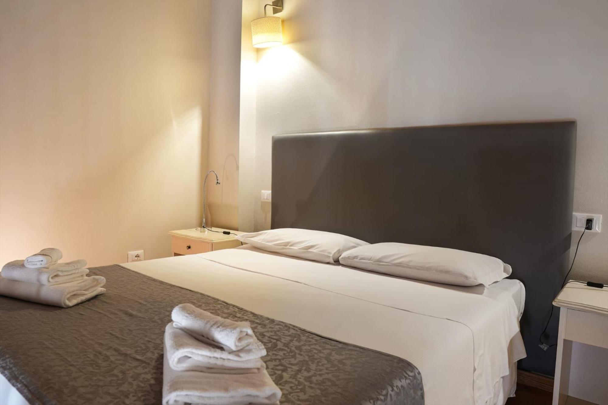 Honey Rooms 페라라 외부 사진